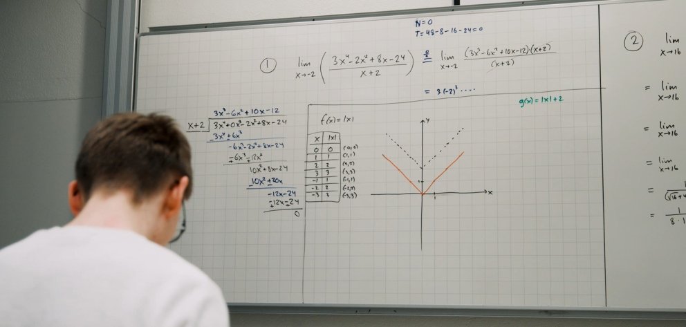 Valvika stendur yfir