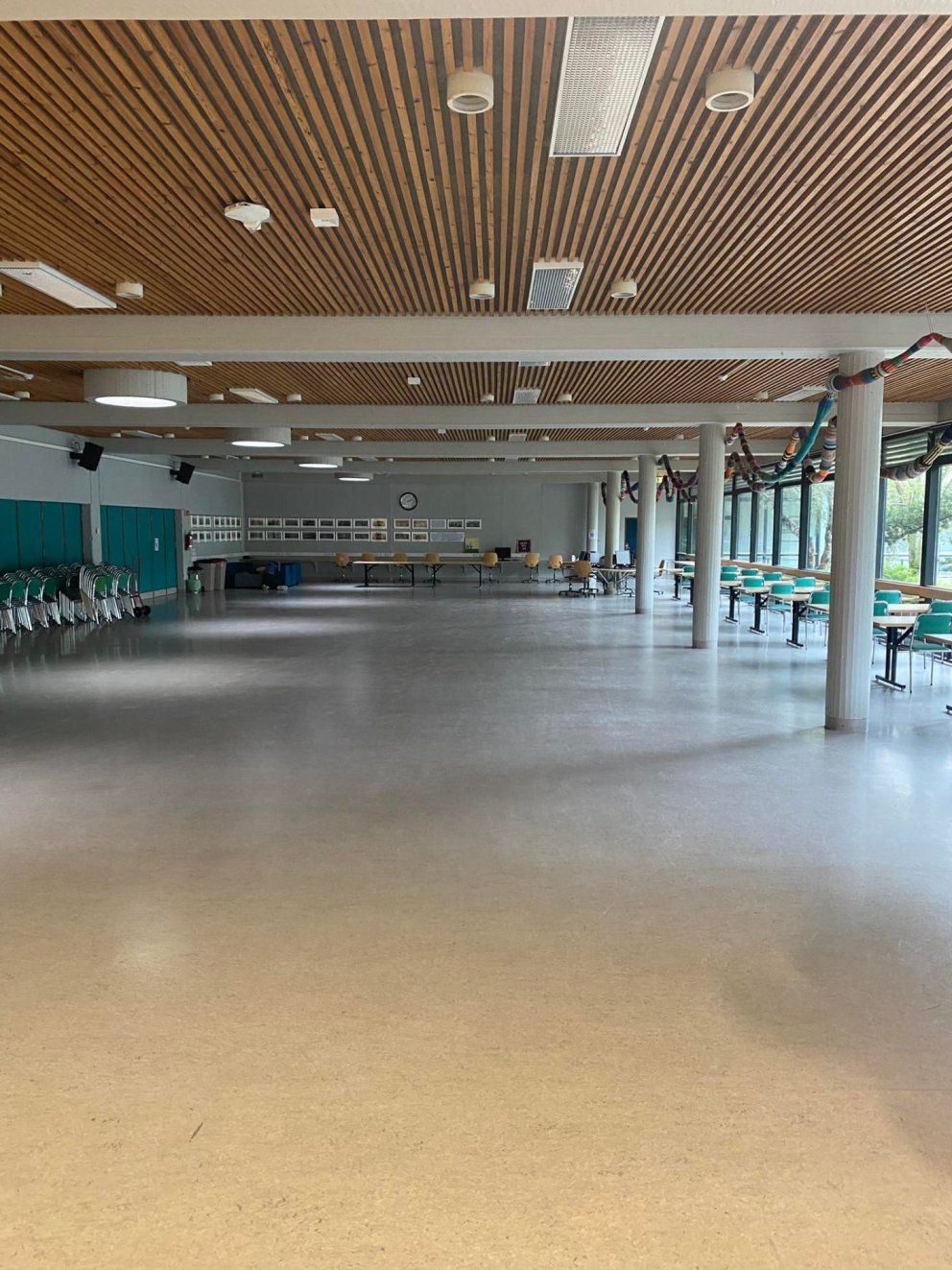 Miðgarður bíður eftir nemendum.