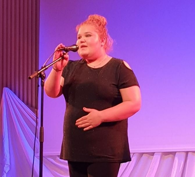 Sigurvegarinn söng lagið Líf eftir Jón Ólafsson við texta Stefáns Hilmarssonar.