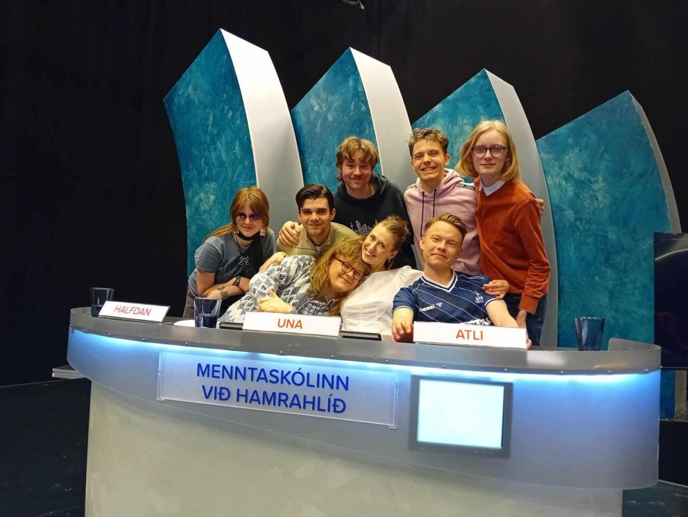 Það er stór hópur sem stendur að baki Unu, Atla og Hálfdani.
