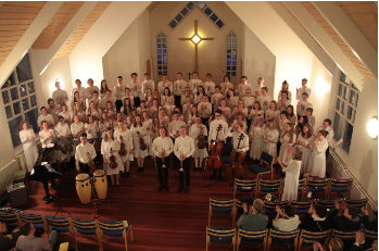 HAMRAHLÍÐARKÓRARNIR KALLA Á VORIÐ