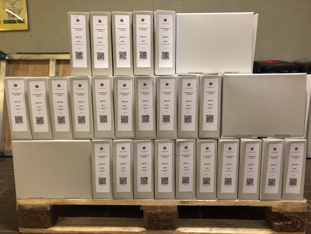 Skjalaöskjur á leið á Þjóðskjalasafn