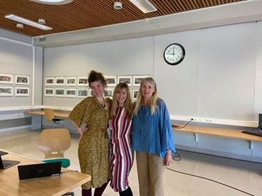 Ásdís, Anna Pála og Guðrún tilbúnar korter í próf. Pilar var svo ekki langt undan.