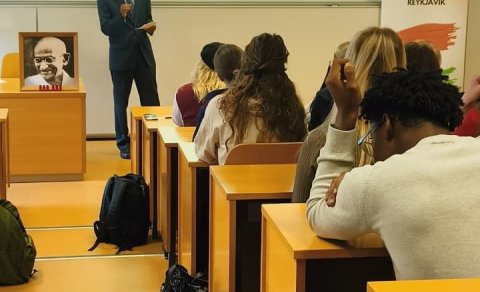 Sendiherra Indlands í heimsókn