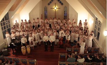 HAMRAHLÍÐARKÓRARNIR KALLA Á VORIÐ