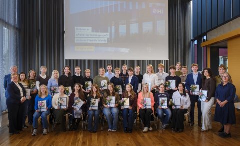 Afreksnemar úr MH fengu styrk úr afreks- og hvatningasjóði HÍ