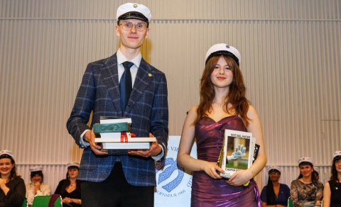 Dúx skólans Sölvi Freyr Valdimarsson og semidúx Valgerður Birna Magnúsdóttir