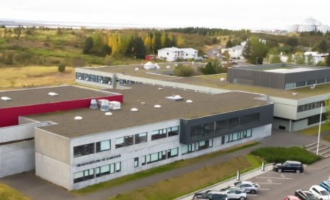 Sjáumst á mánudaginn 19. apríl- See you all on Monday