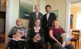 Skytturnar þrjár fá styrk til þess að berjast fyrir aðgengi fatlaðra