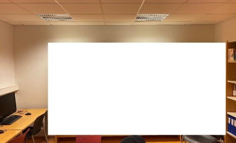 Veggurinn er 3m á lengd og 2m á hæð